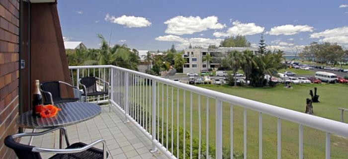 Main Beach Apartments Μπάιρον Μπέι Εξωτερικό φωτογραφία